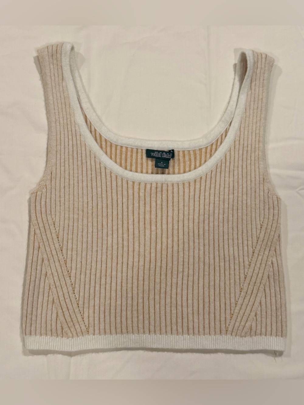 Wild Fable knit crop top size S